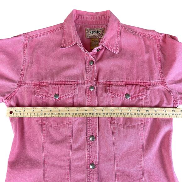 Ignite Shirt Women Size Large Pink Soft Denim Button Up Western Cowgirl Shacket - Picture 11 of 12